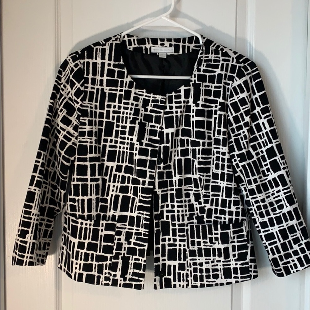 NY & Company Crop Blazer